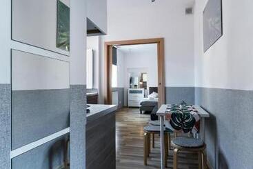 Wawel Cracow Old City Apartments   Friendhouse Apartments