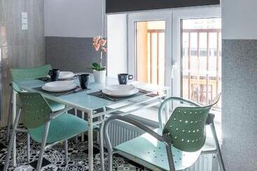 Wawel Cracow Old City Apartments   Friendhouse Apartments