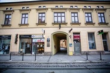Wawel Cracow Old City Apartments   Friendhouse Apartments