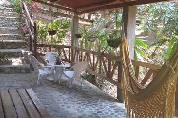 تختخواب و صبحانه Posada Villa Margarita