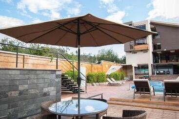 هتل Arhaná Hosteria & Resort