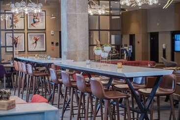 هتل Canopy By Hilton Jersey City Arts District