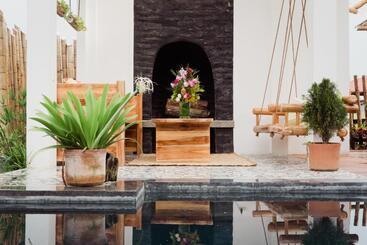 هتل Villas Los Olivos