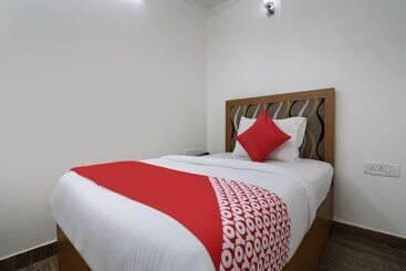 هتل Wall Street By Oyo Rooms