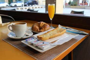پانسیون Hostal San Isidro