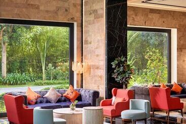 Ravatel Luxury Hotel Bac Giang