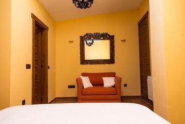 Casas Rurales Tio Mora