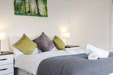 Clifton Apartment