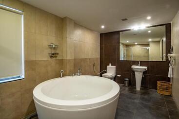 Grand Serenaa Hotel And Resorts