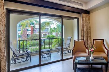 Grand Serenaa Hotel And Resorts