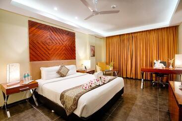 Grand Serenaa Hotel And Resorts