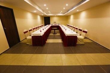 Grand Serenaa Hotel And Resorts