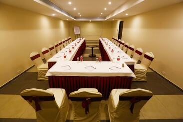 Grand Serenaa Hotel And Resorts