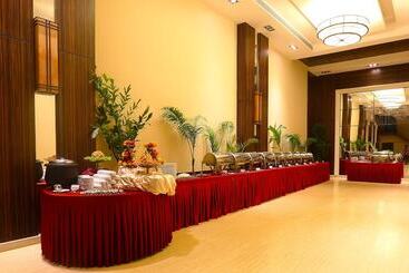 Grand Serenaa Hotel And Resorts