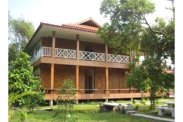 هتل Baansuan Amphawan Resort