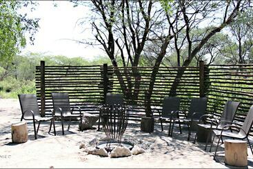 هتل Fiume Bush Camp
