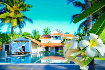 هتل Handun Villas