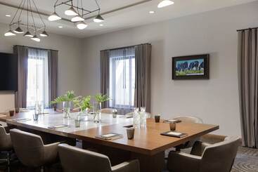 Kimpton   Armory Hotel Bozeman, An Ihg