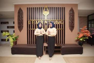 هتل Lembasung Boutique Syariah