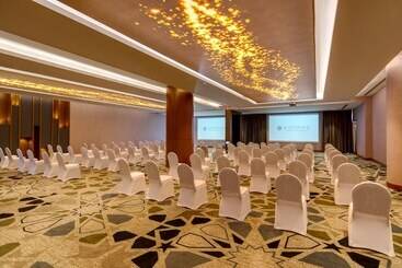 هتل Pullman Sharjah