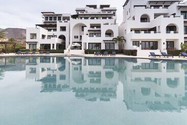 Playa De La Paz Condominiums