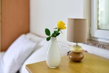 Spacious Apartment In Sukosan With Balcony