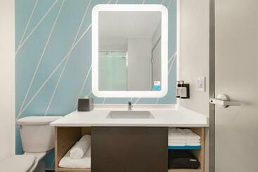 Avid Hotels   Richmond North   Ashland, An Ihg