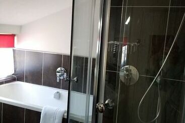 تختخواب و صبحانه Greyhound Cottage
