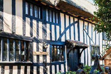 تختخواب و صبحانه Greyhound Cottage