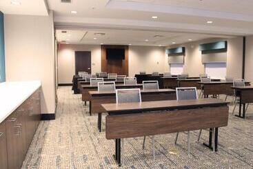 هتل Hampton Inn Buffalo   Amherst, Ny