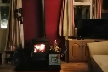 Midden Manor Country Stay On A Working Dairy Farm