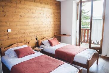هتل Auberge Le Valezan
