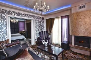 Phaidon Hotel & Spa