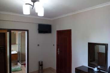 تختخواب و صبحانه Aabiya Lodge