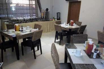تختخواب و صبحانه Aabiya Lodge