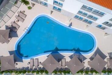 Garden Palace Resort