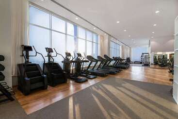 هتل Aleph Doha Residences, Curio Collection By Hilton