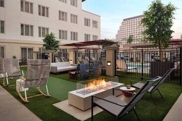 هتل Residence Inn Los Angeles Glendale