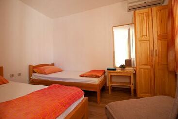 پانسیون Guesthouse Jadran