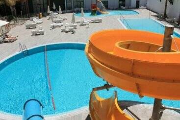 Advise Hotels Reina