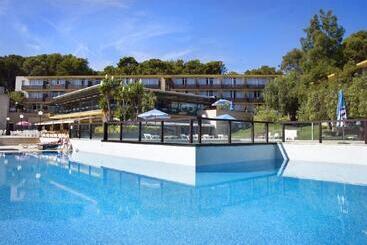 Aparthotel Comtat Sant Jordi