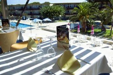 Aparthotel Comtat Sant Jordi