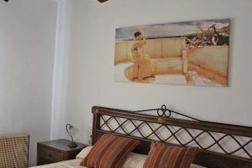 Apartamentos El Minarete