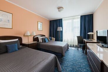 Booking Hotel Crown Piast & Spa