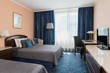 Booking Hotel Crown Piast & Spa