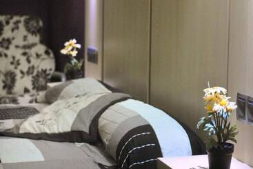 مسافرخانه Barcelona Gotic Guesthouse