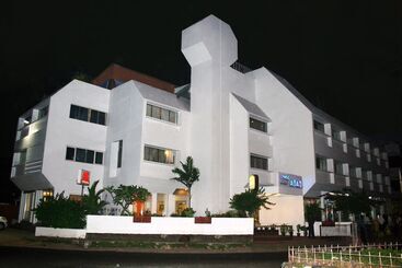 هتل Abad Fort