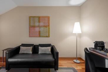 Ac Hotel Palencia By Marriott