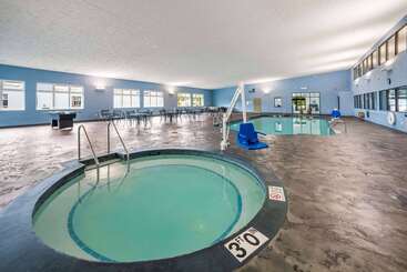 호텔 Americinn By Wyndham Green Bay Near Stadium