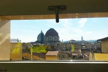 هتل Aurum Firenze